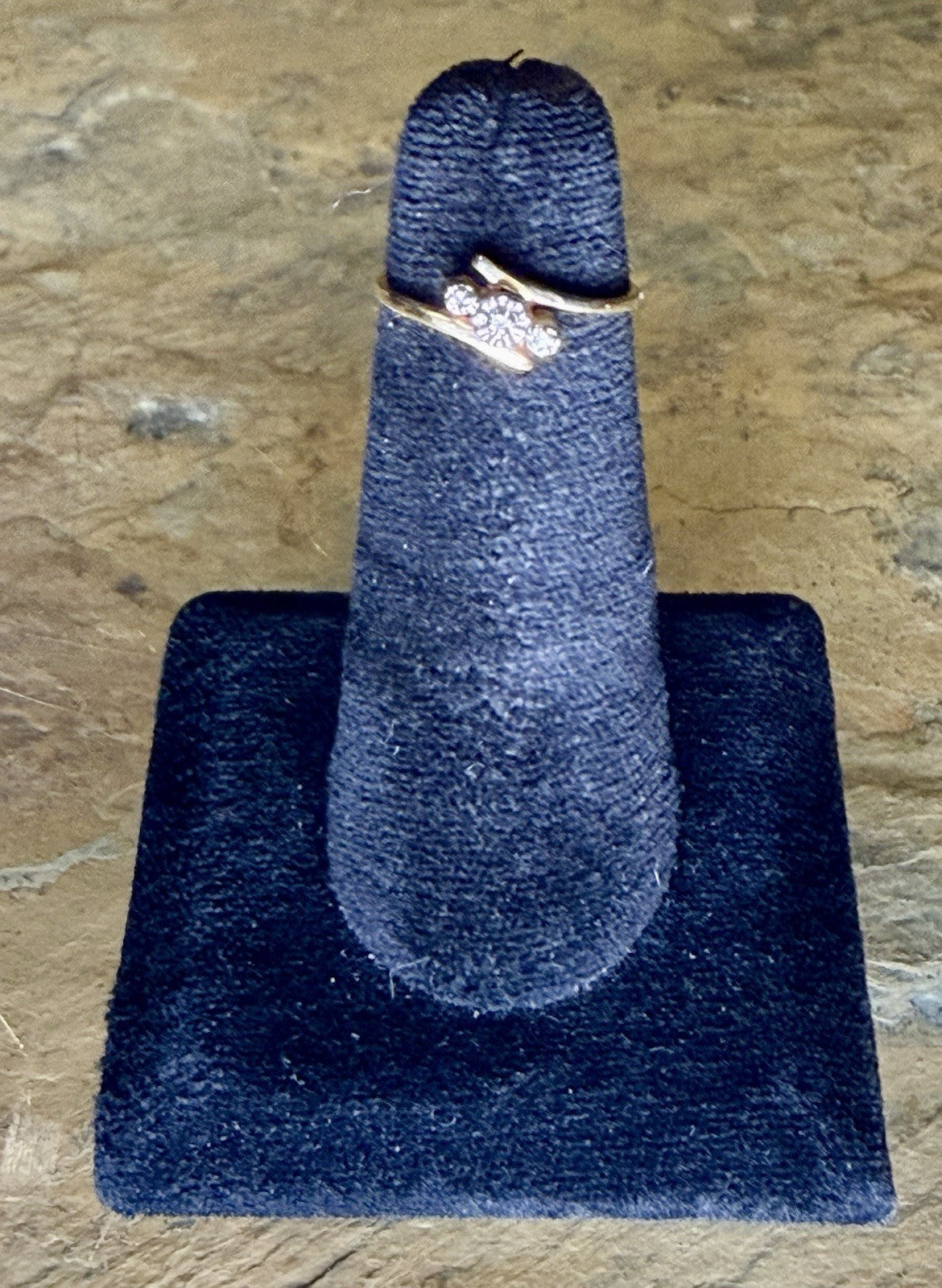 Vintage 0.06 (Ctw) Diamond Crossover Swirl Ring - 10K - Saw 5.5 (1.10g)