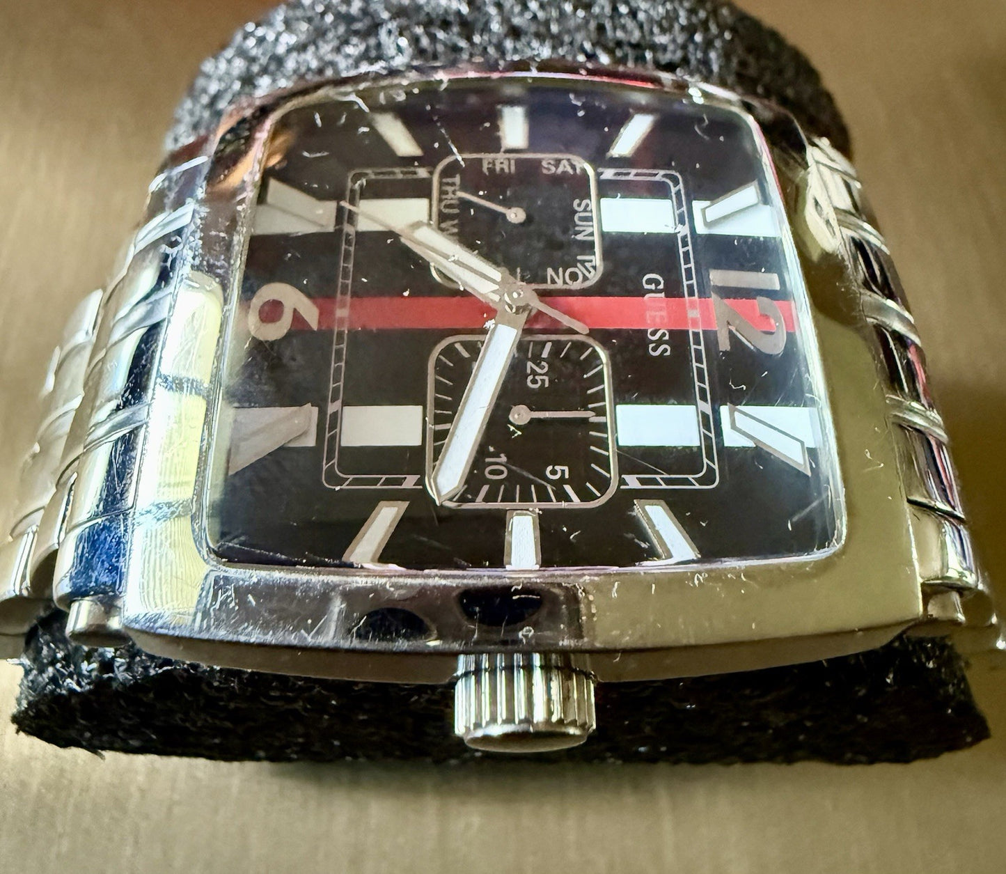 GUESS Watch G11657G Silver Tone SS Case Black Red and White Face