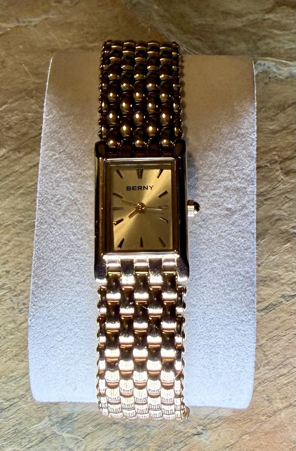 BERNY Women's Rectangular Quartz Gold Watch