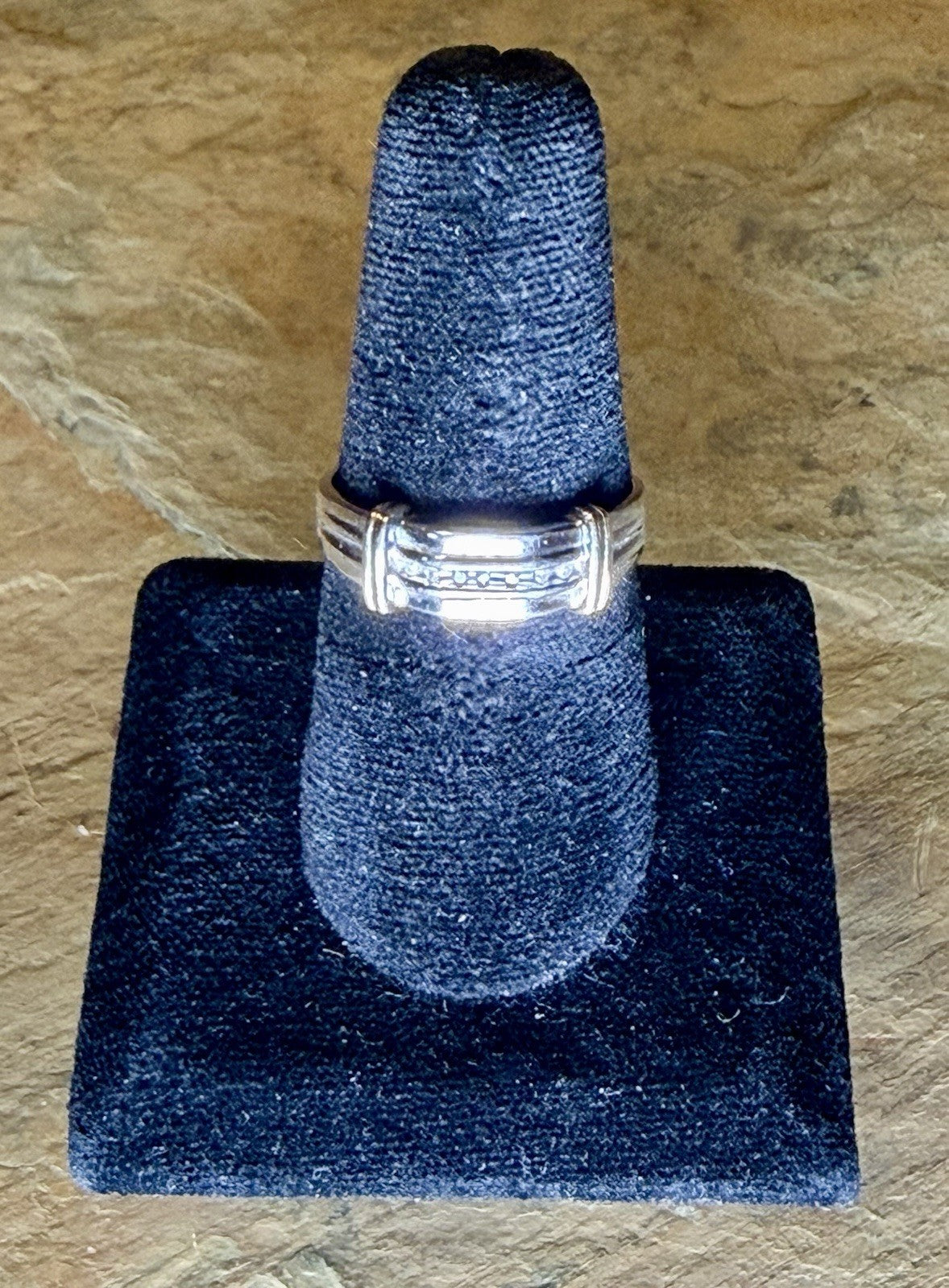 Vintage 10K White And Yellow Gold Diamond Band - Size 10.5(3.07g)