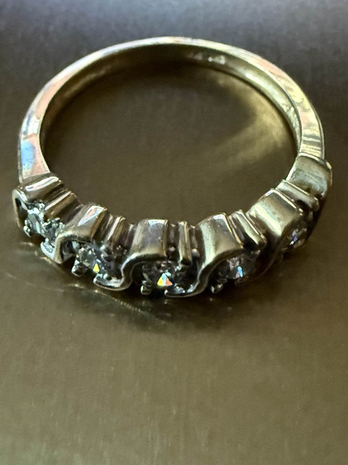 Vintage 10K Yellow Gold Diamond Ring (2.08g) - Size 5.5