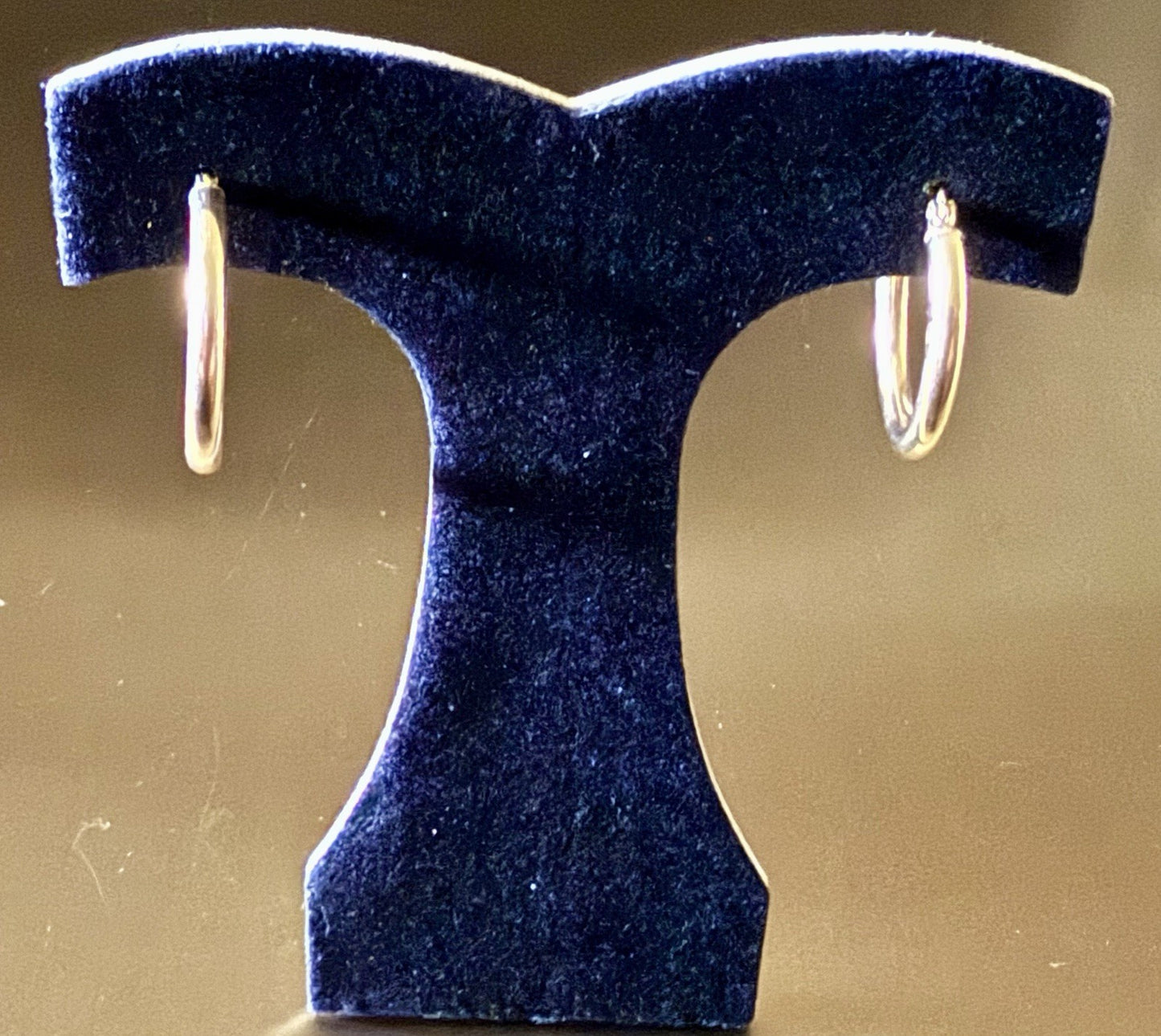 Vintage 10K Yellow Gold Large Hollow Hoop Earrings (1.55g)