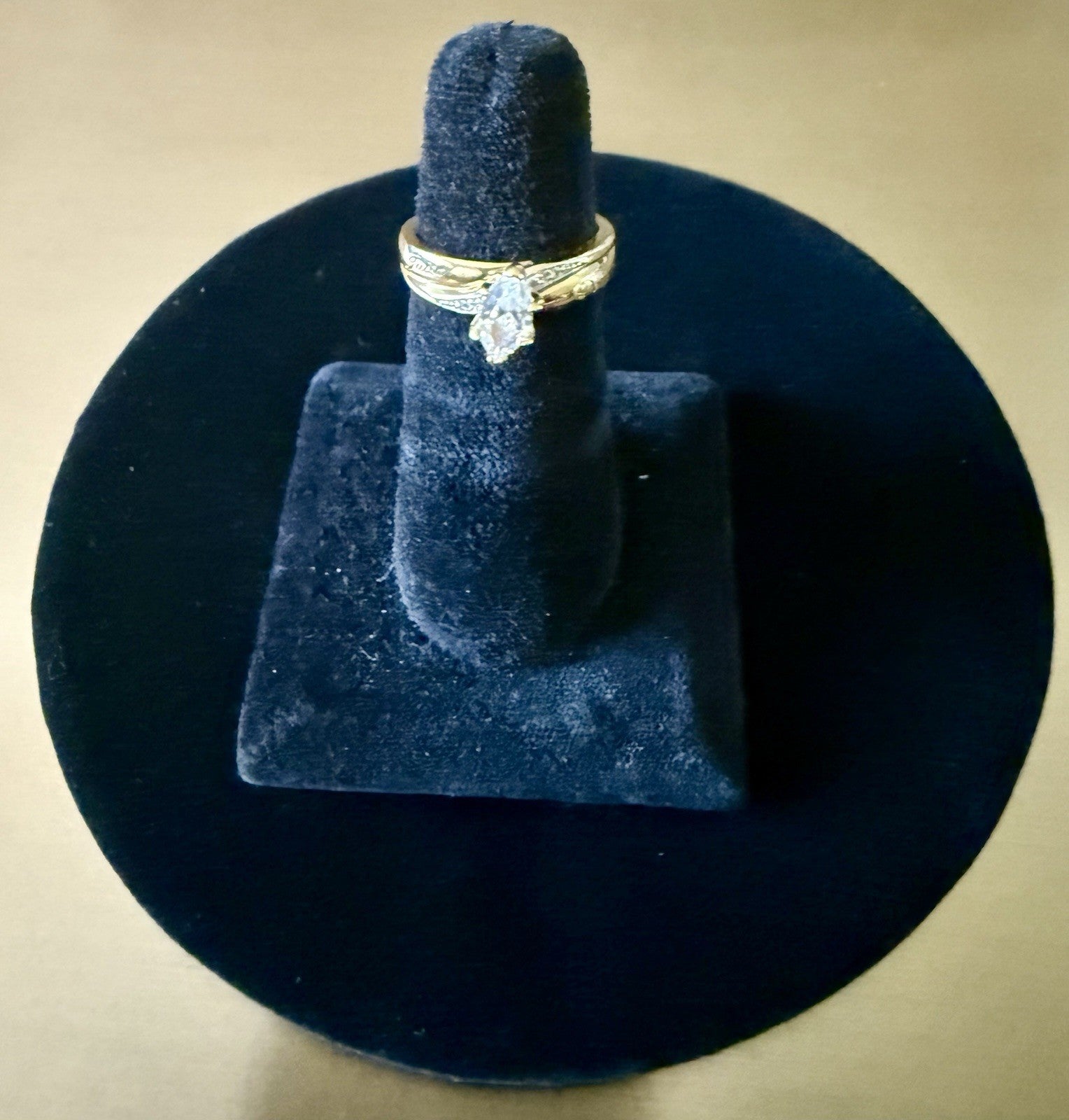 10k Yellow Gold Diamond Ring - Size 7