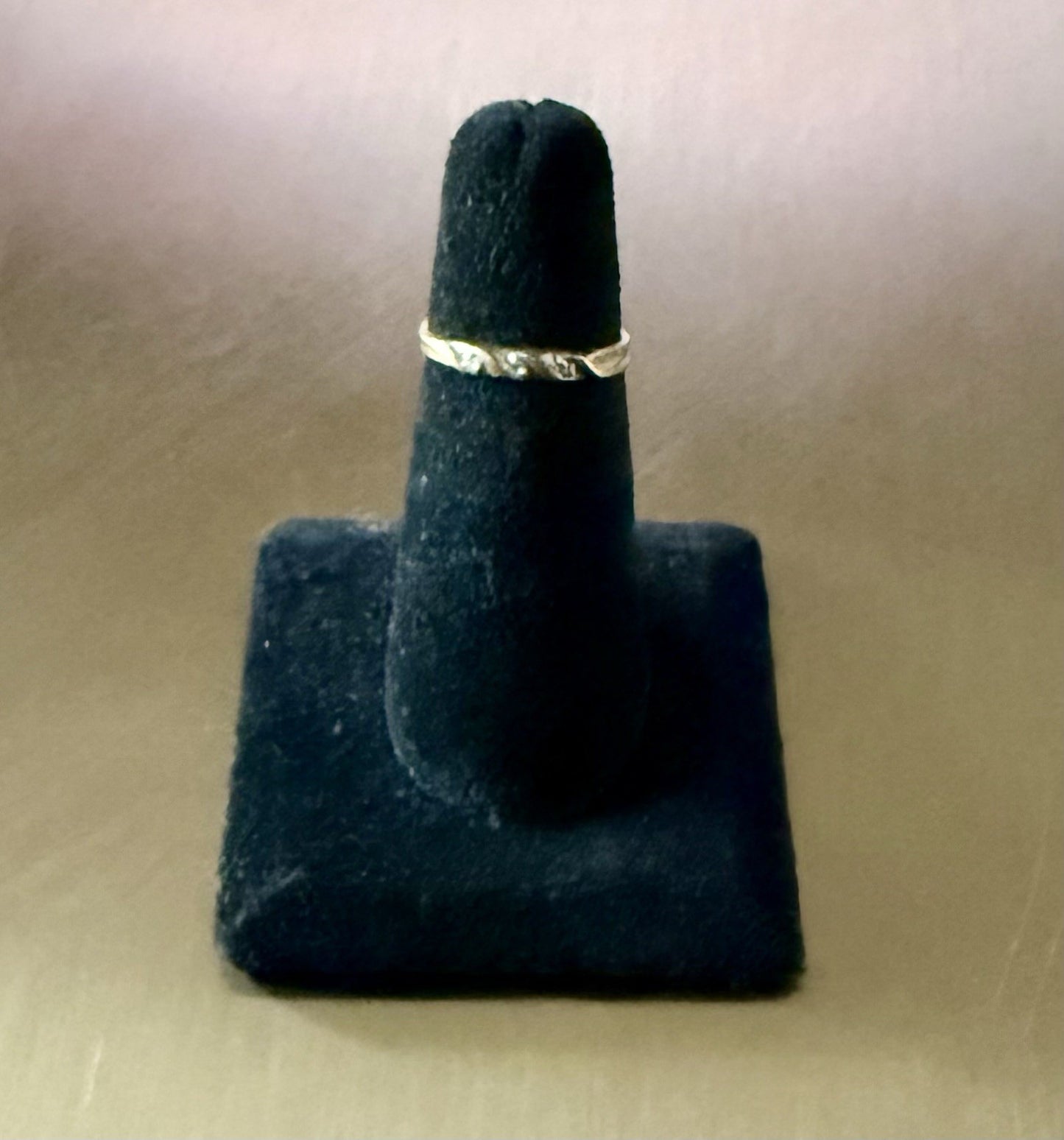 Vintage 10K Yellow Gold Diamond Band(1.37g) Size 7