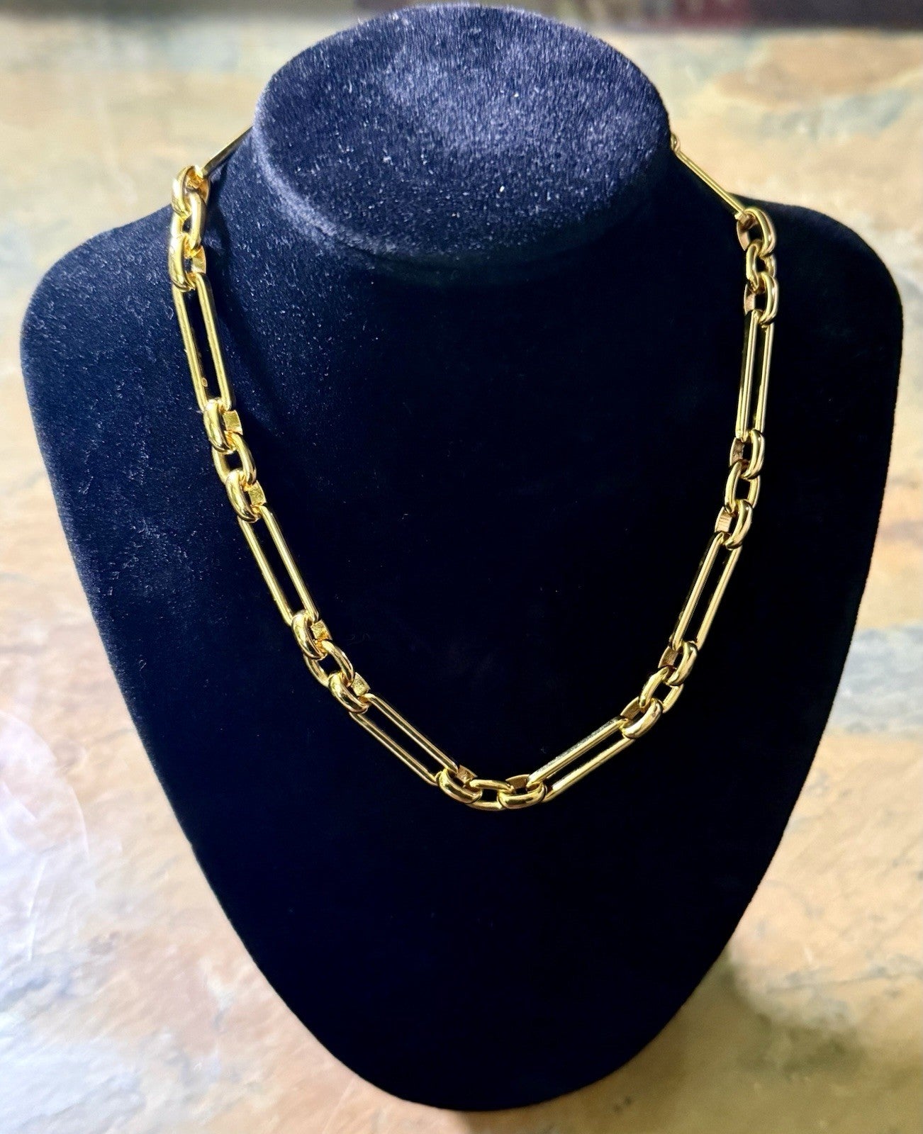 Gold Tone Necklace 