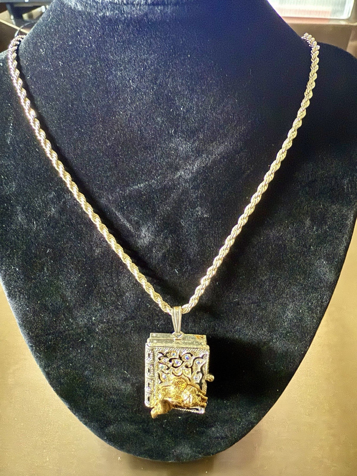 Vintage Sterling Silver Necklace With Diamond Pendant