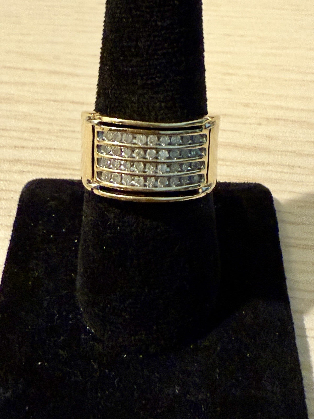Vintage 10K Yellow Gold Diamond Ring -Size 10.75 (6.11gms)