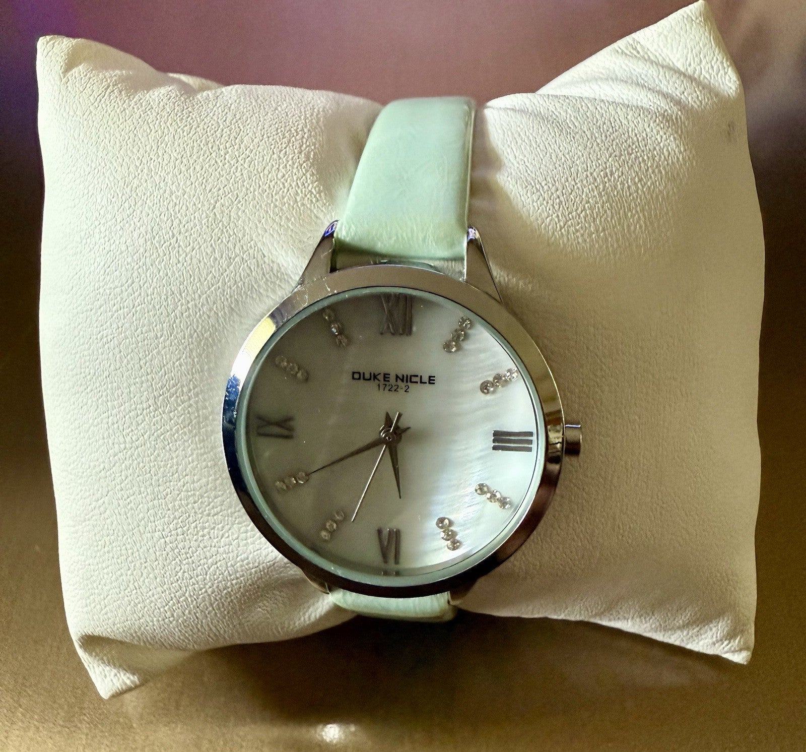 Duke Nicle 1722-2 Analog Watch