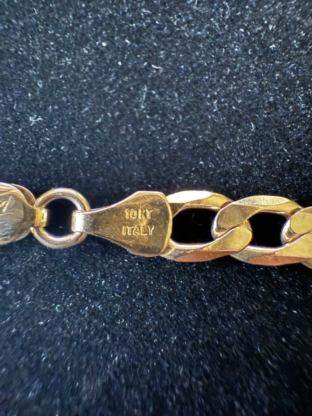 Figaro Link Chain Bracelet 10K Yellow Gold  11”