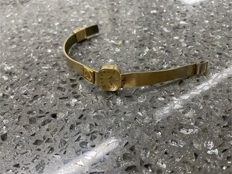 Vintage Women's Bulova Acutron Swiss Quartz Watch