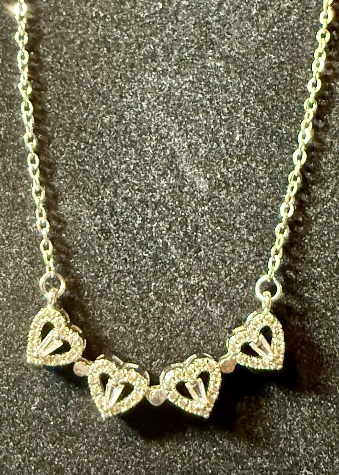 4 Leaf Clover Magnetic Heart Necklace