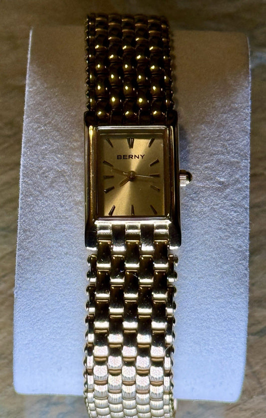 BERNY Women's Rectangular Quartz Gold Watch