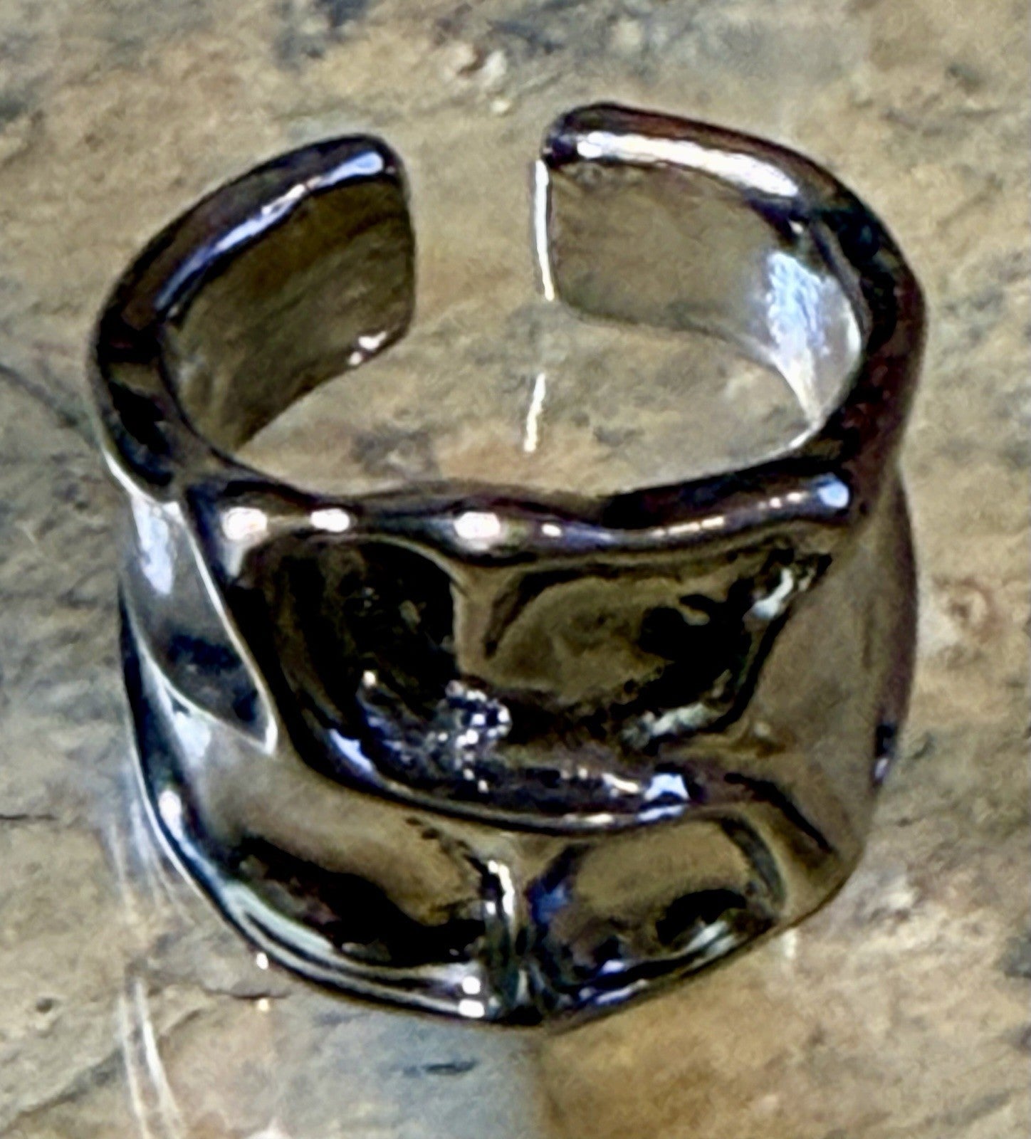 Silvertone Molten Ring- Size 5