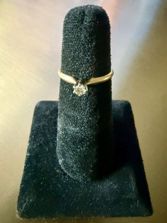 14K Diamond Solitaire Ring - Size 7 (1.73g)