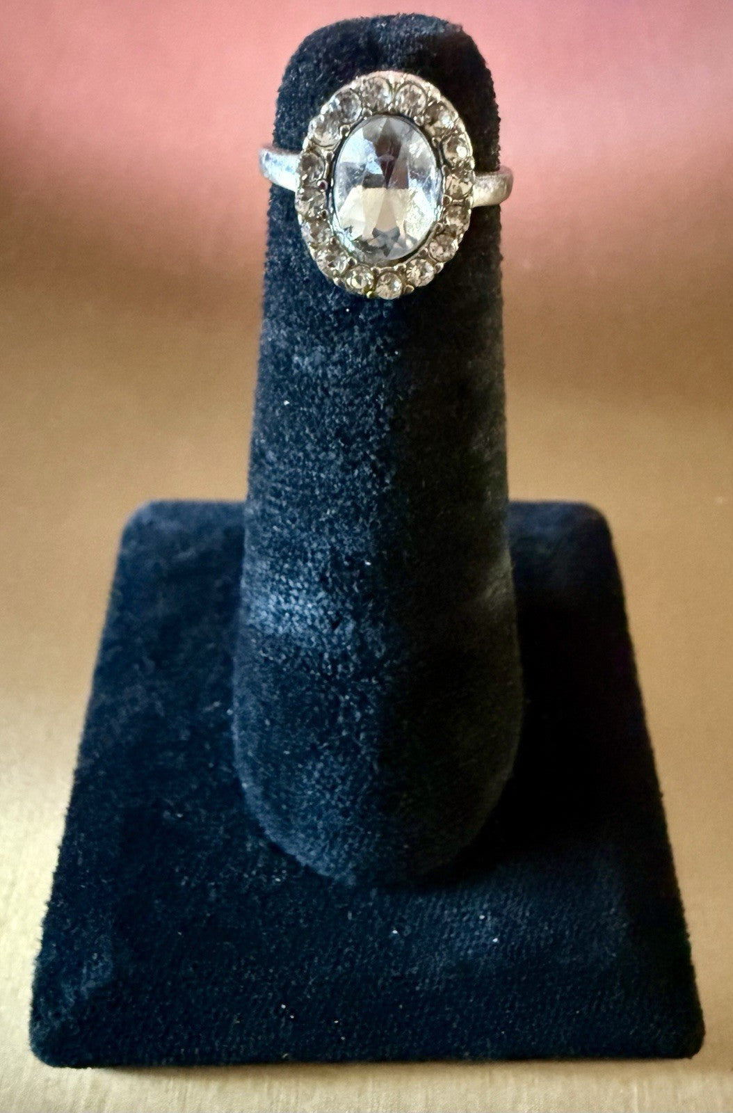 Ladies Silver Tone Ring - Size 4