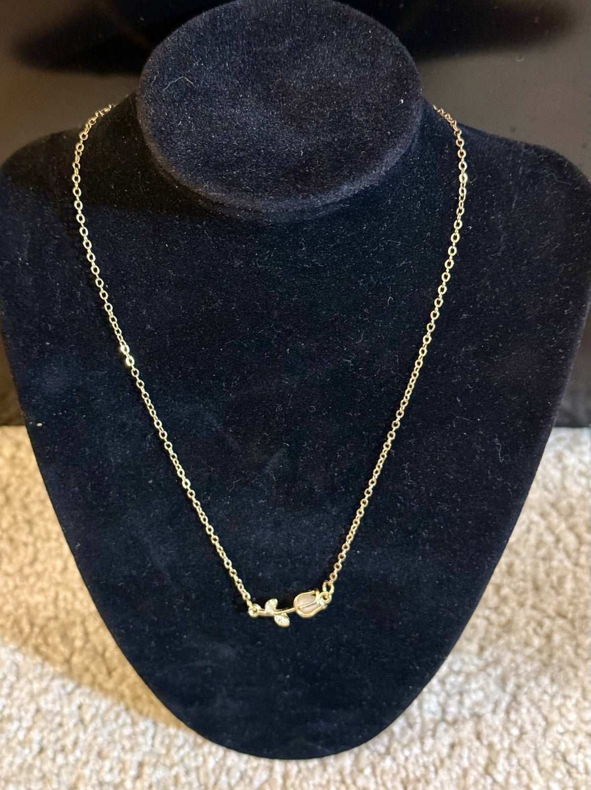 Gold Tone Tulip Flowers Necklace 