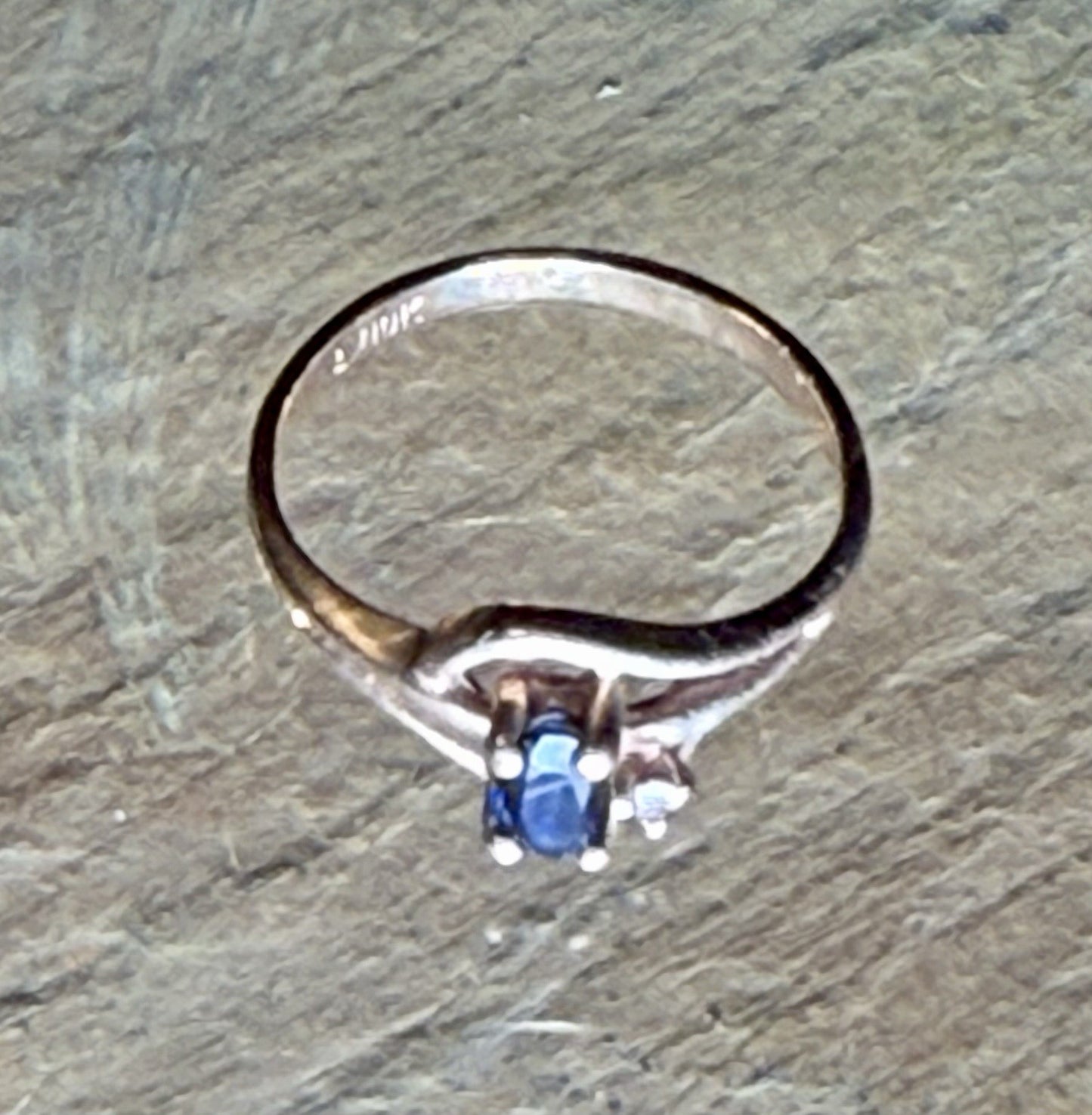 Vintage 10K Yellow Gold Diamond and Aquamarine Ring - Size 3.5