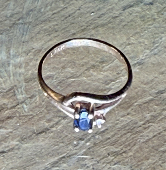 Vintage 10K Yellow Gold Diamond and Aquamarine Ring - Size 3.5