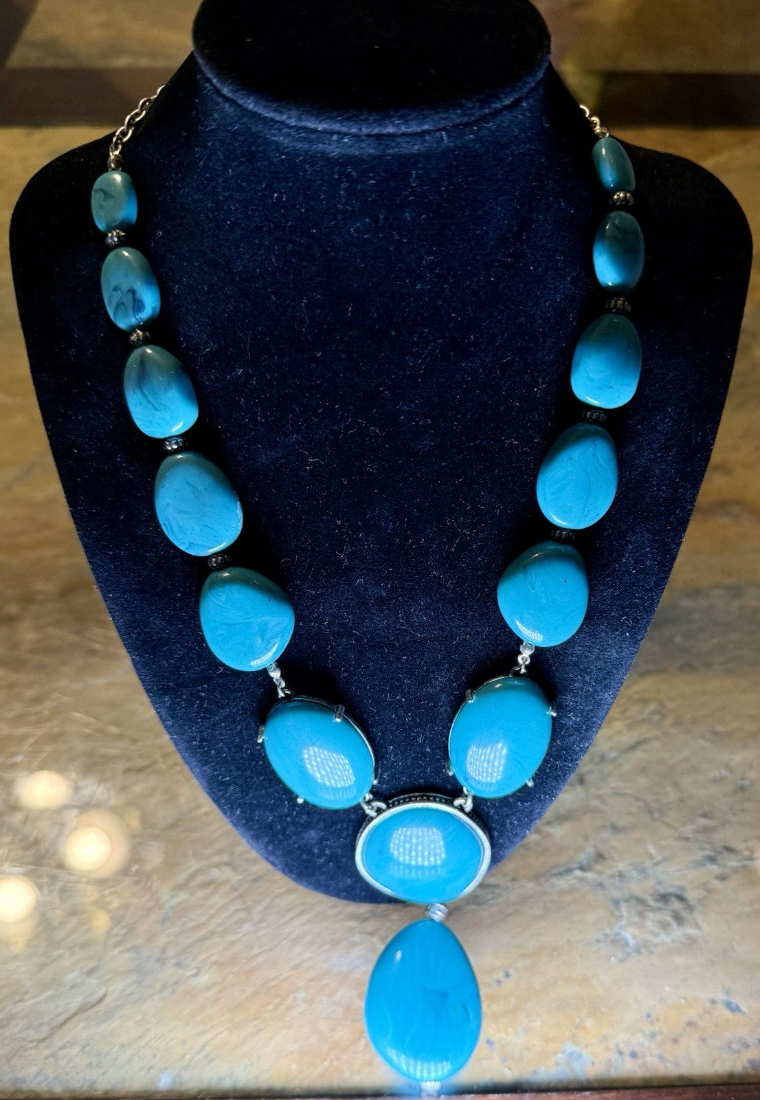 Vintage Avon Big and Bold Faux Turquoise Adjustable Drop Necklace 