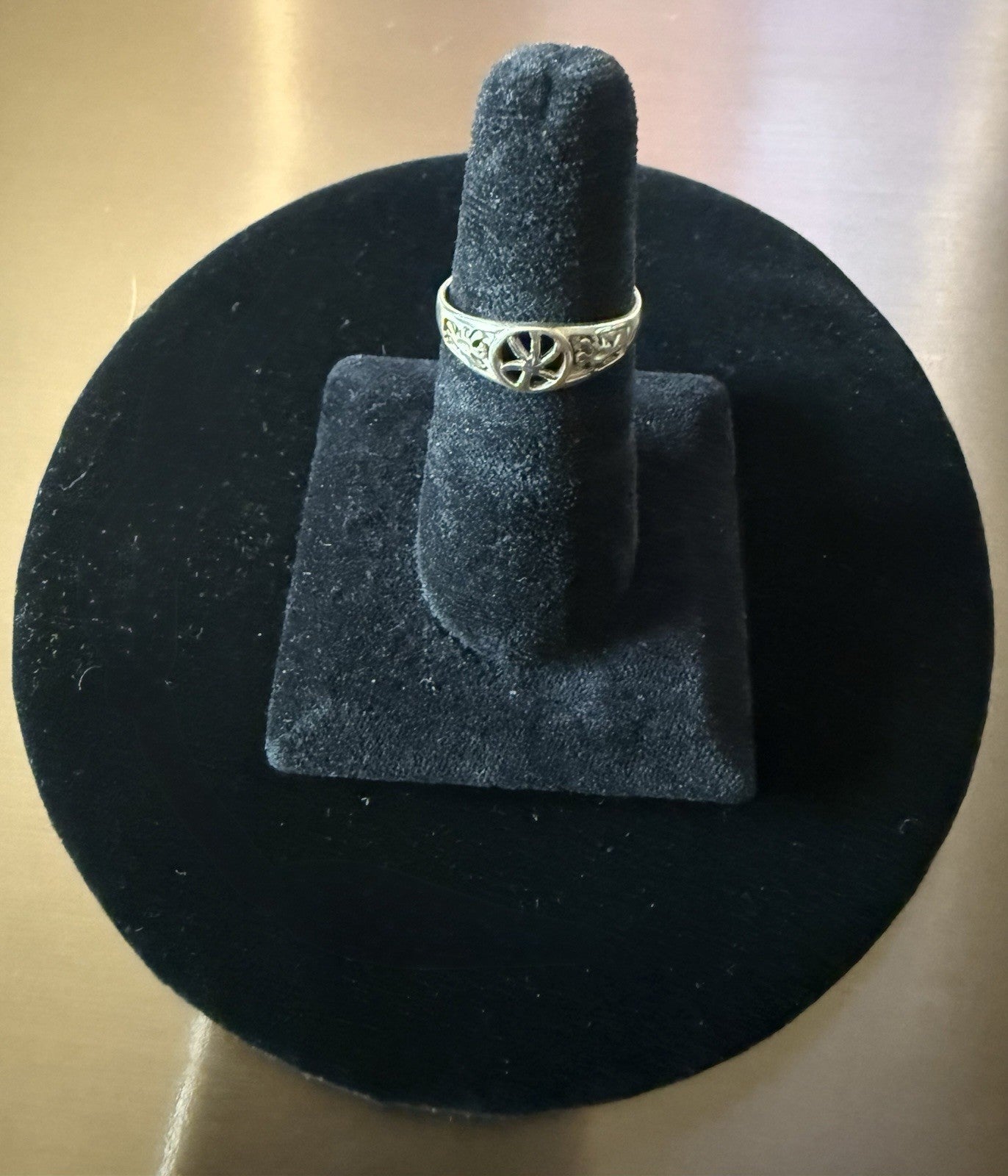 Vintage Sterling Silver Ring Size 8.75