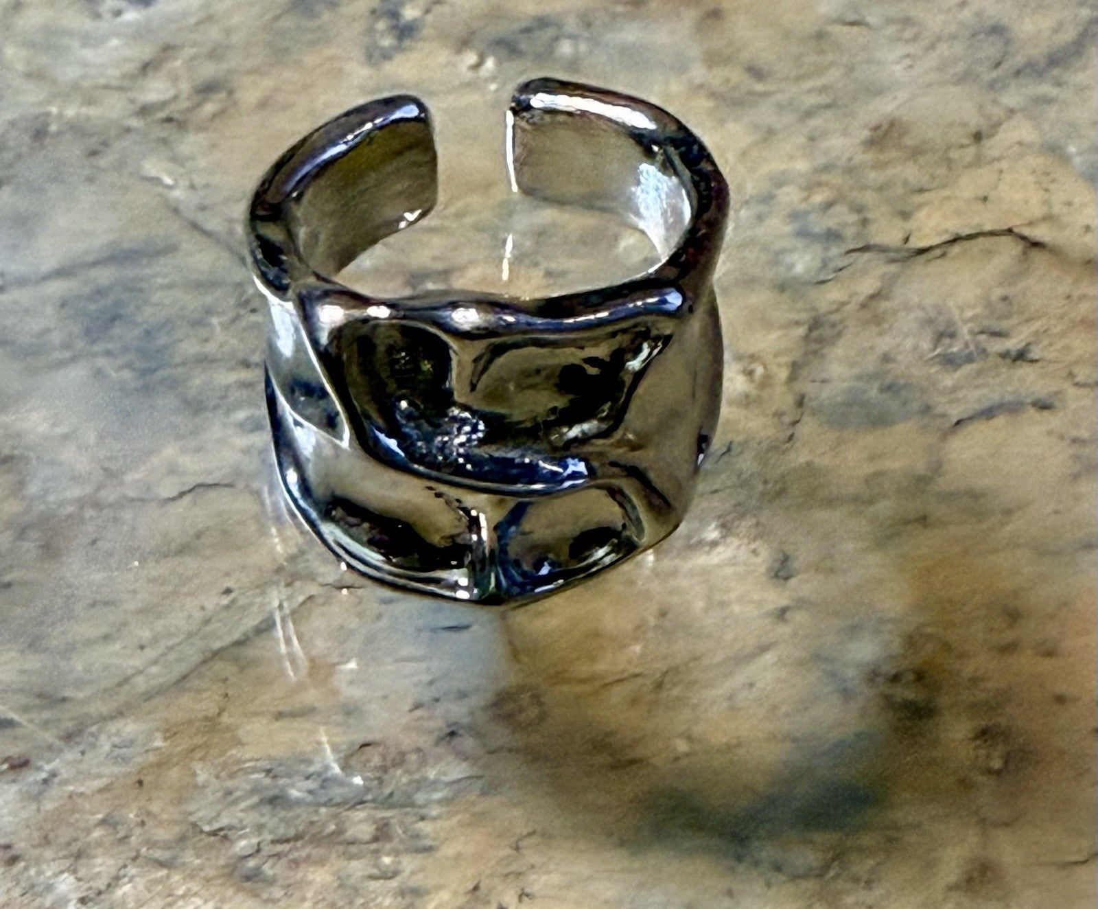 Silvertone Molten Ring- Size 5