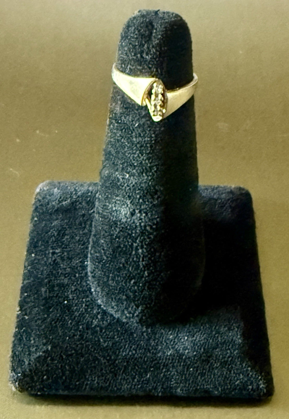 Vintage 10K Yellow Gold Diamond Ring(1.84g) Size 4.75