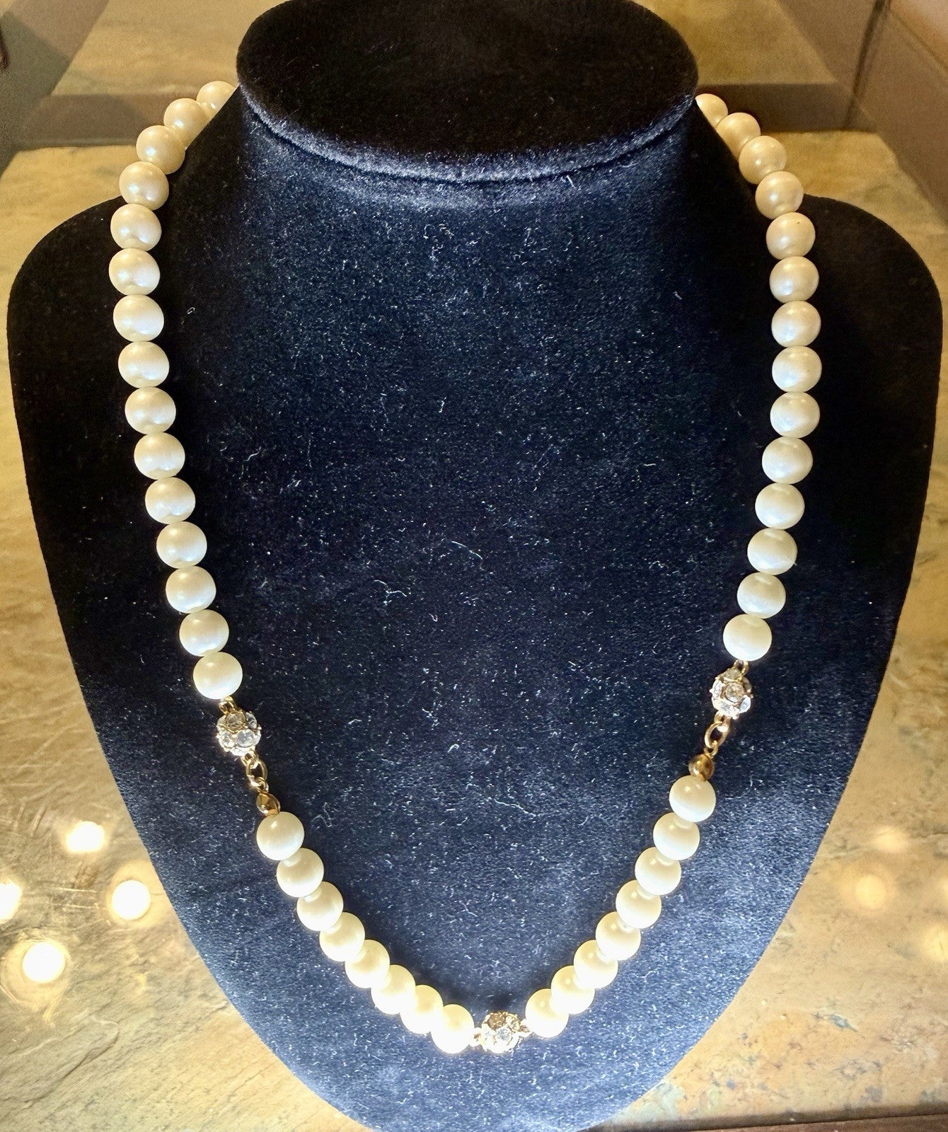 Vintage Avon Faux Pearl Necklace 