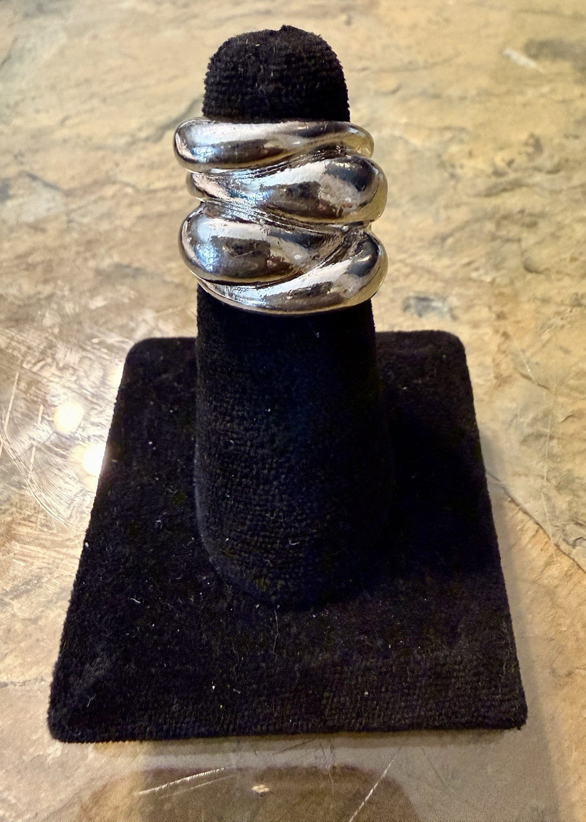 Silvertone Ring- Size 7.5