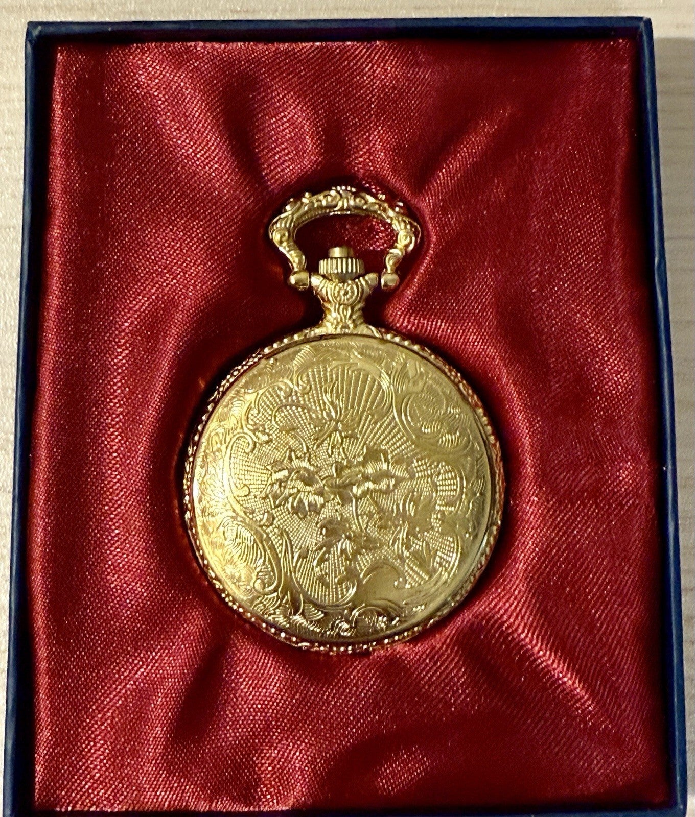 Vintage Gold Tone Pope John Paul II Quartz Pocket Watch