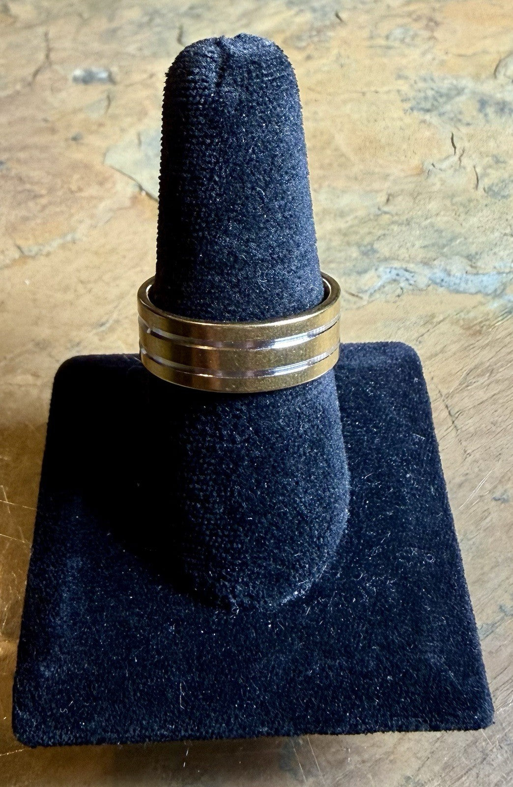 Men’s Gold Tone Stainless Steel Wedding Band- Size 11