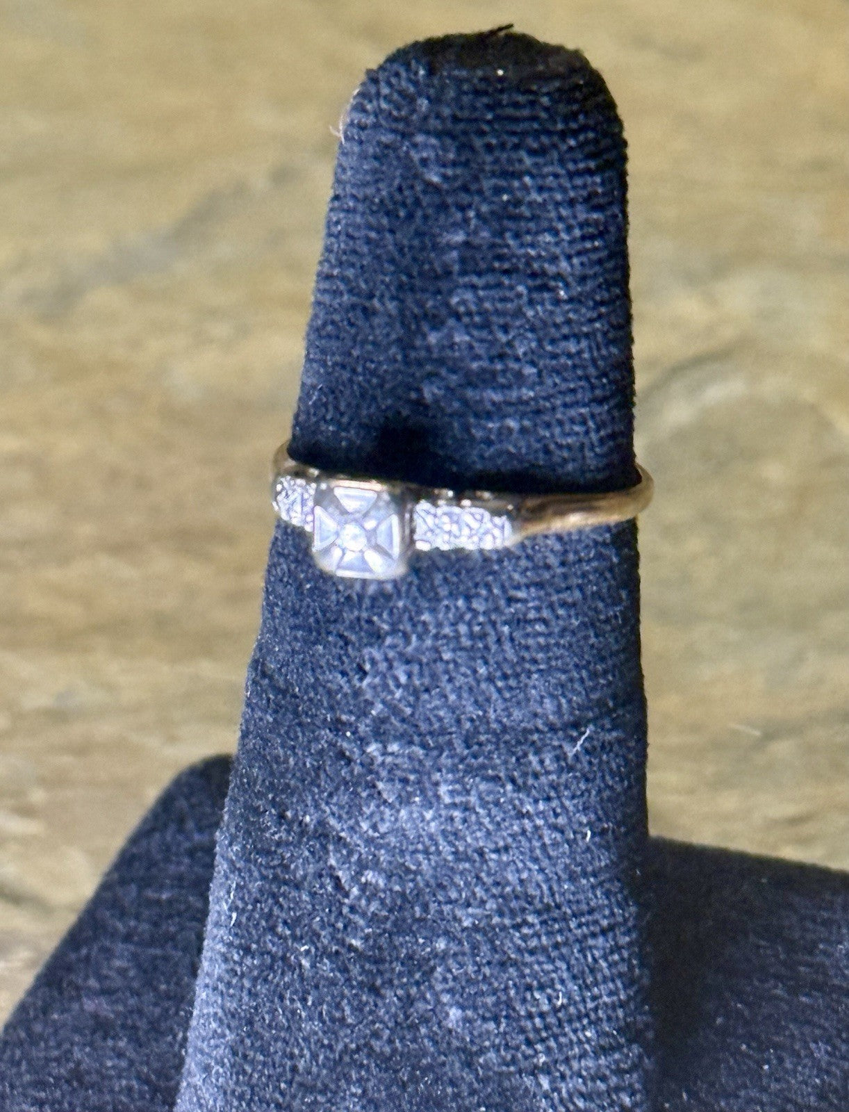 Vintage 14K Yellow Gold Engagement Ring- Size 7.25 (1.35g)