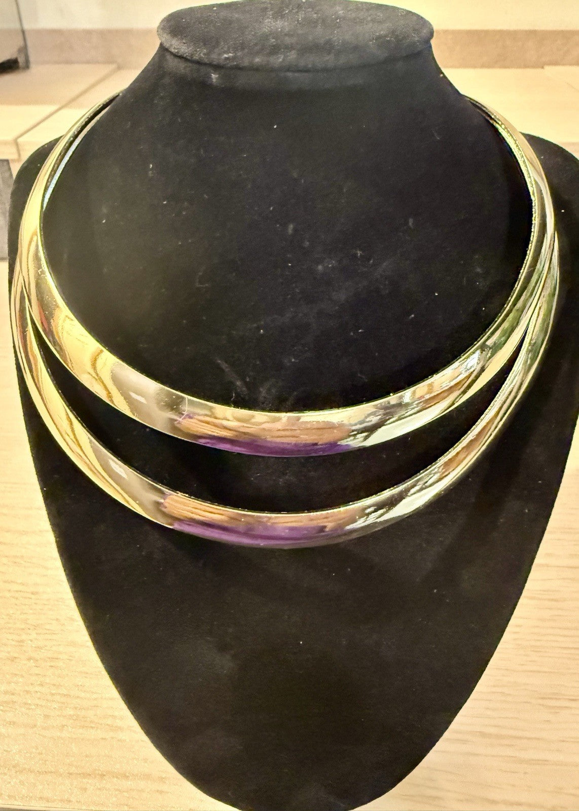 Fold Tone Choker Collar Necklace 