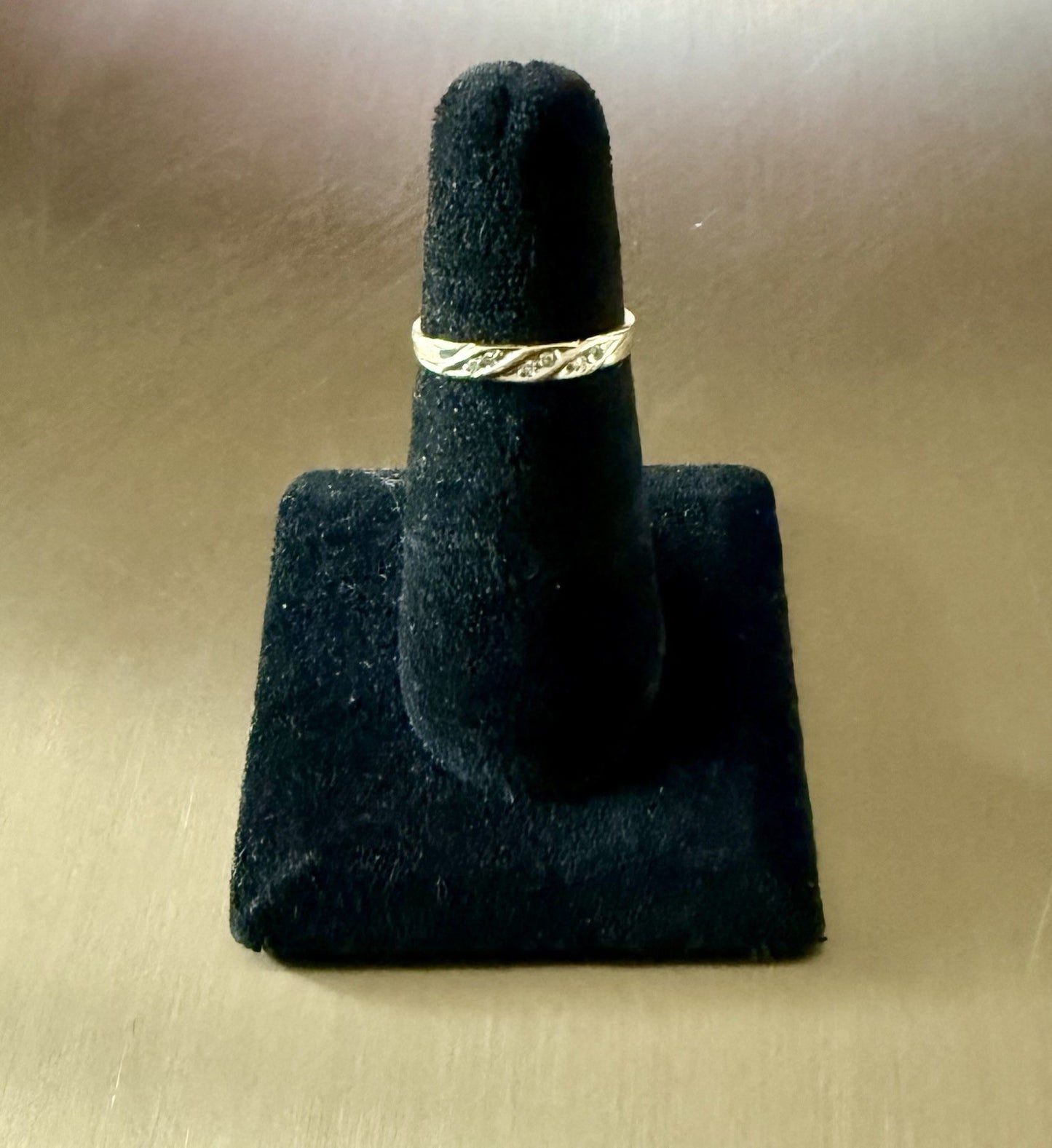 Vintage 14K Yellow Gold Diamond Band(1.55g) Size 7.5