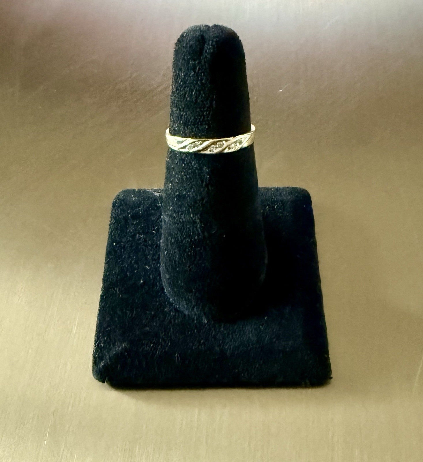 Vintage 14K Yellow Gold Diamond Band(1.55g) Size 7.5