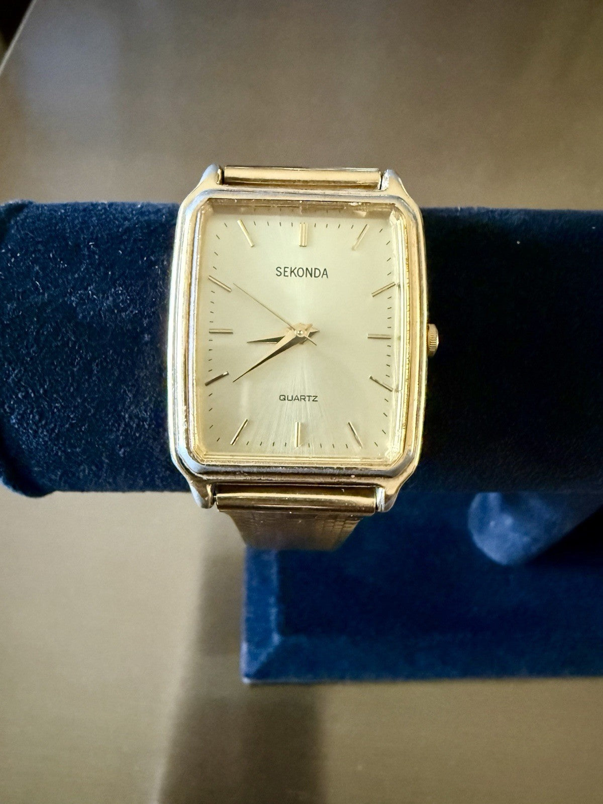 Vintage Sekonda Quartz Watch