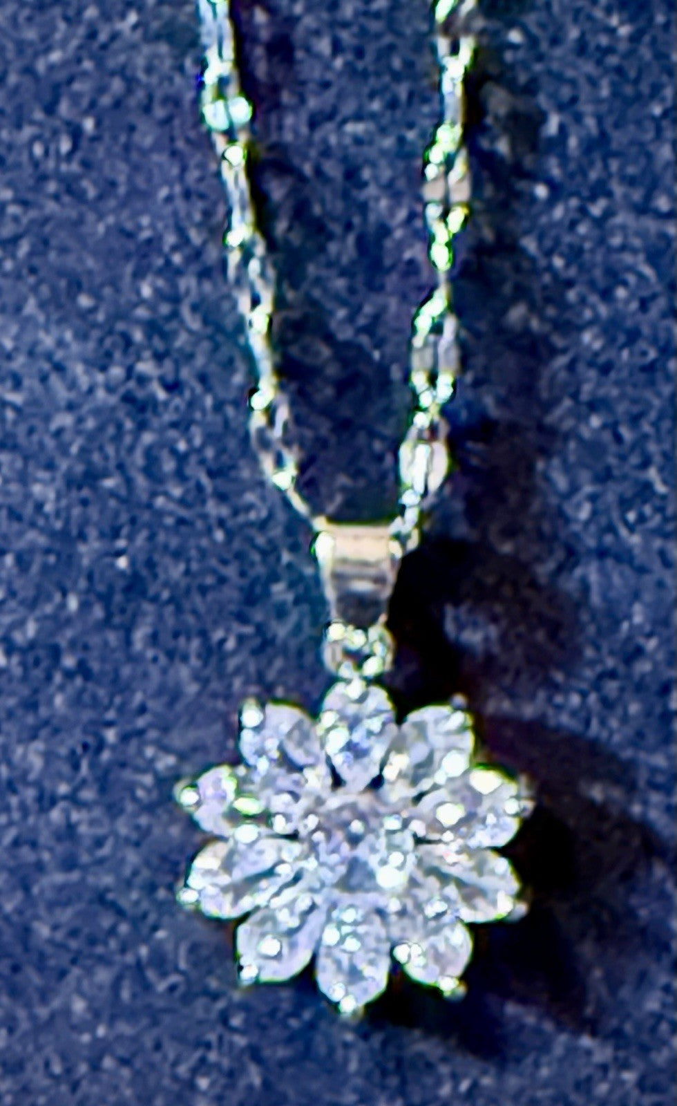 Snowflake Pendant and Necklace 