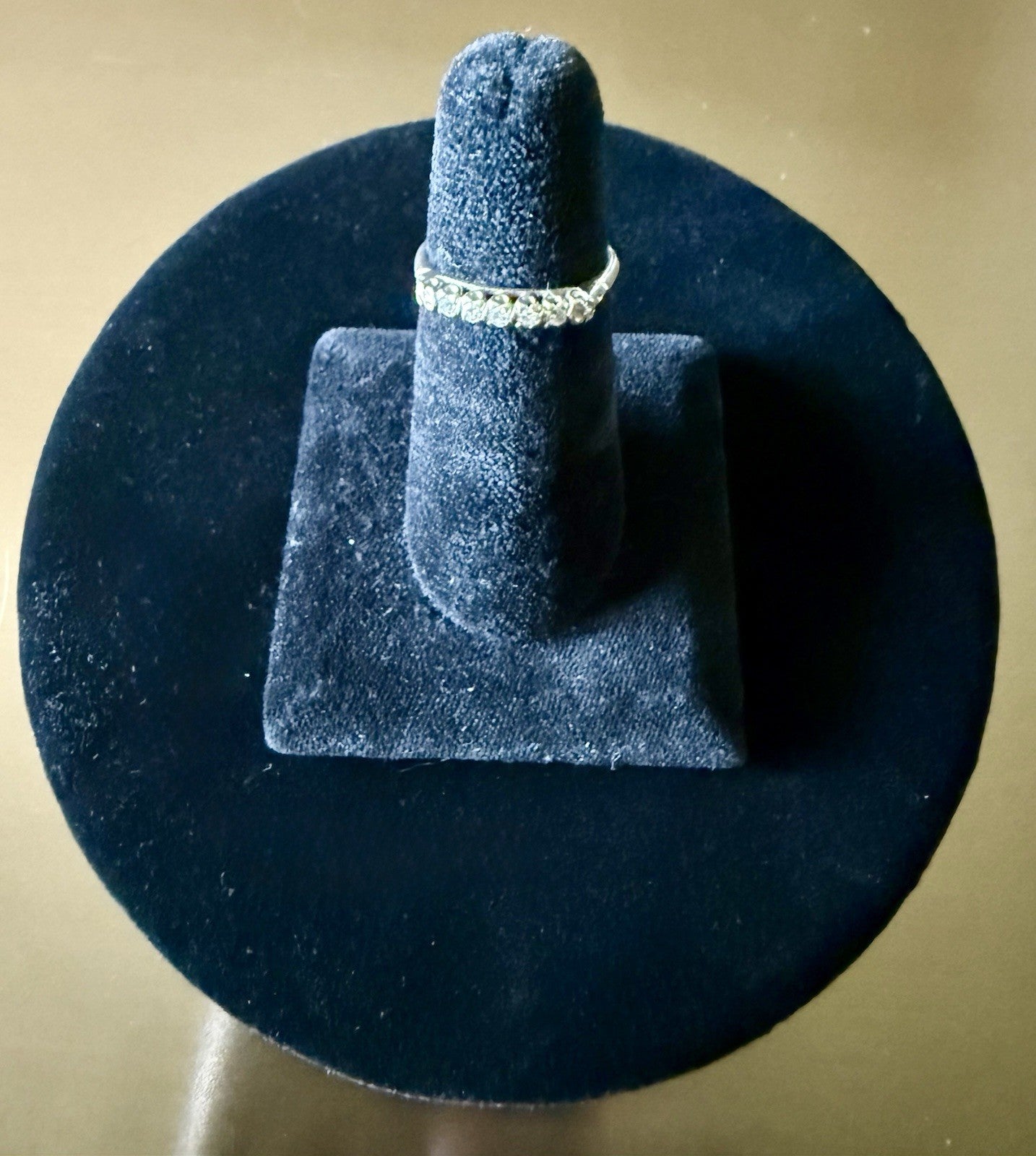 Diamond 14K White Gold Ring - Size 7.25 (2.24g)