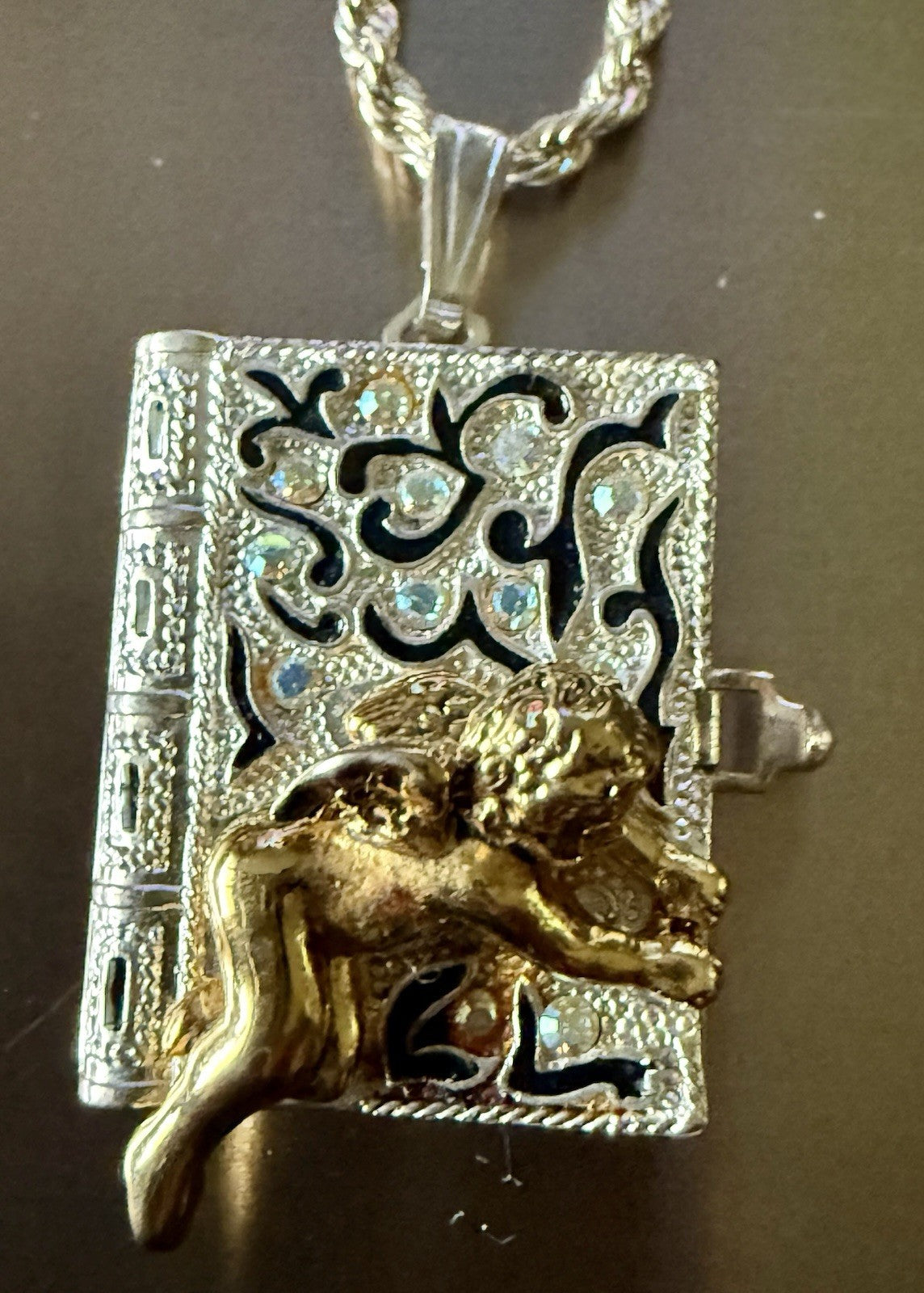 Vintage Sterling Silver Necklace With Diamond Pendant