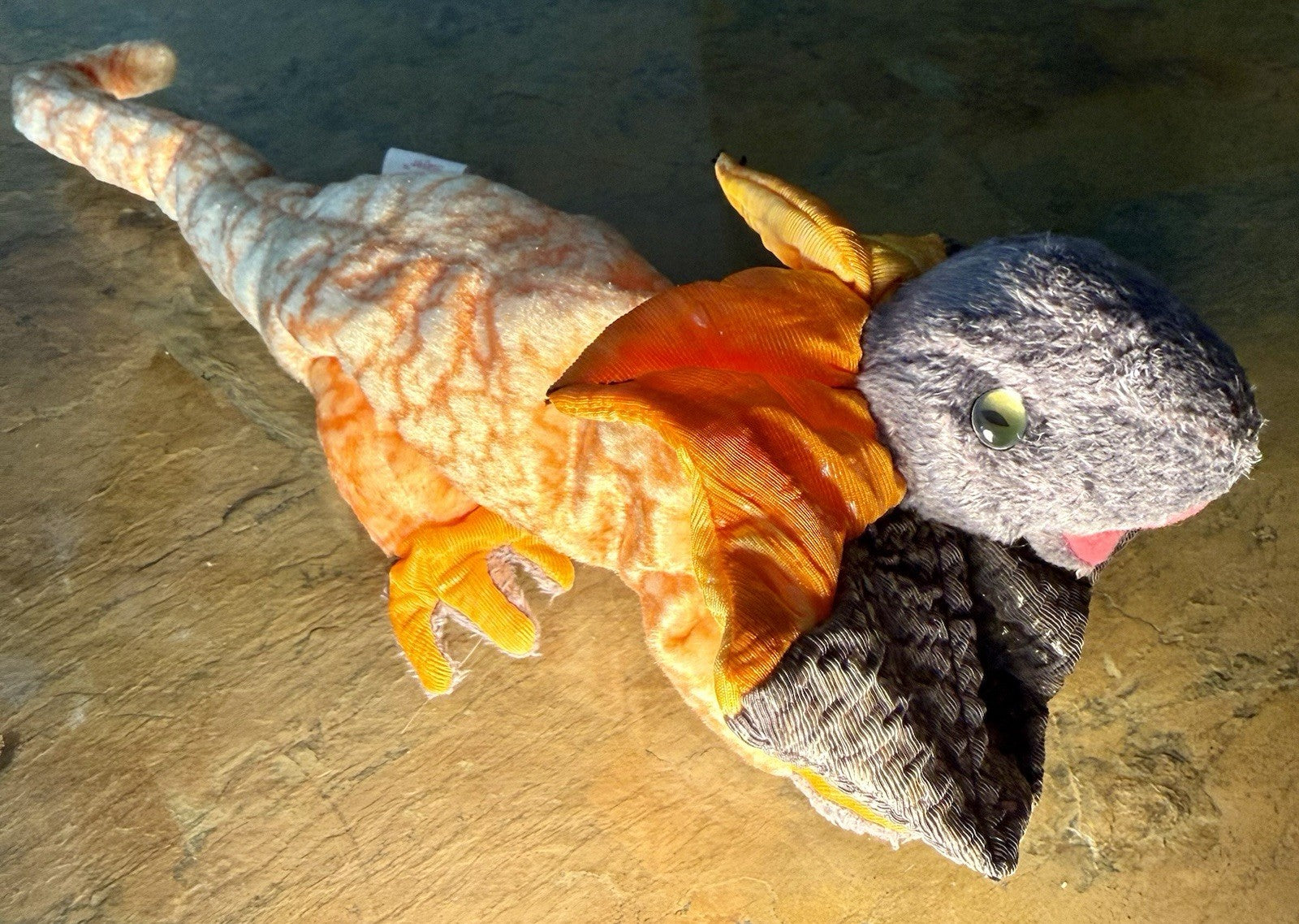 Vintage 2000 TY Beanie Babies Collection - Slayer the Frilled Lizard w/ Tags