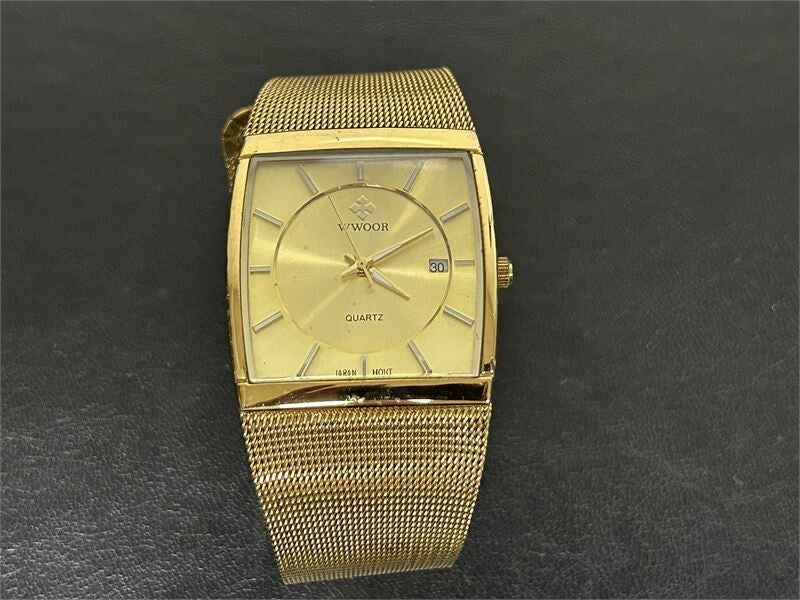 WWOOR Watch