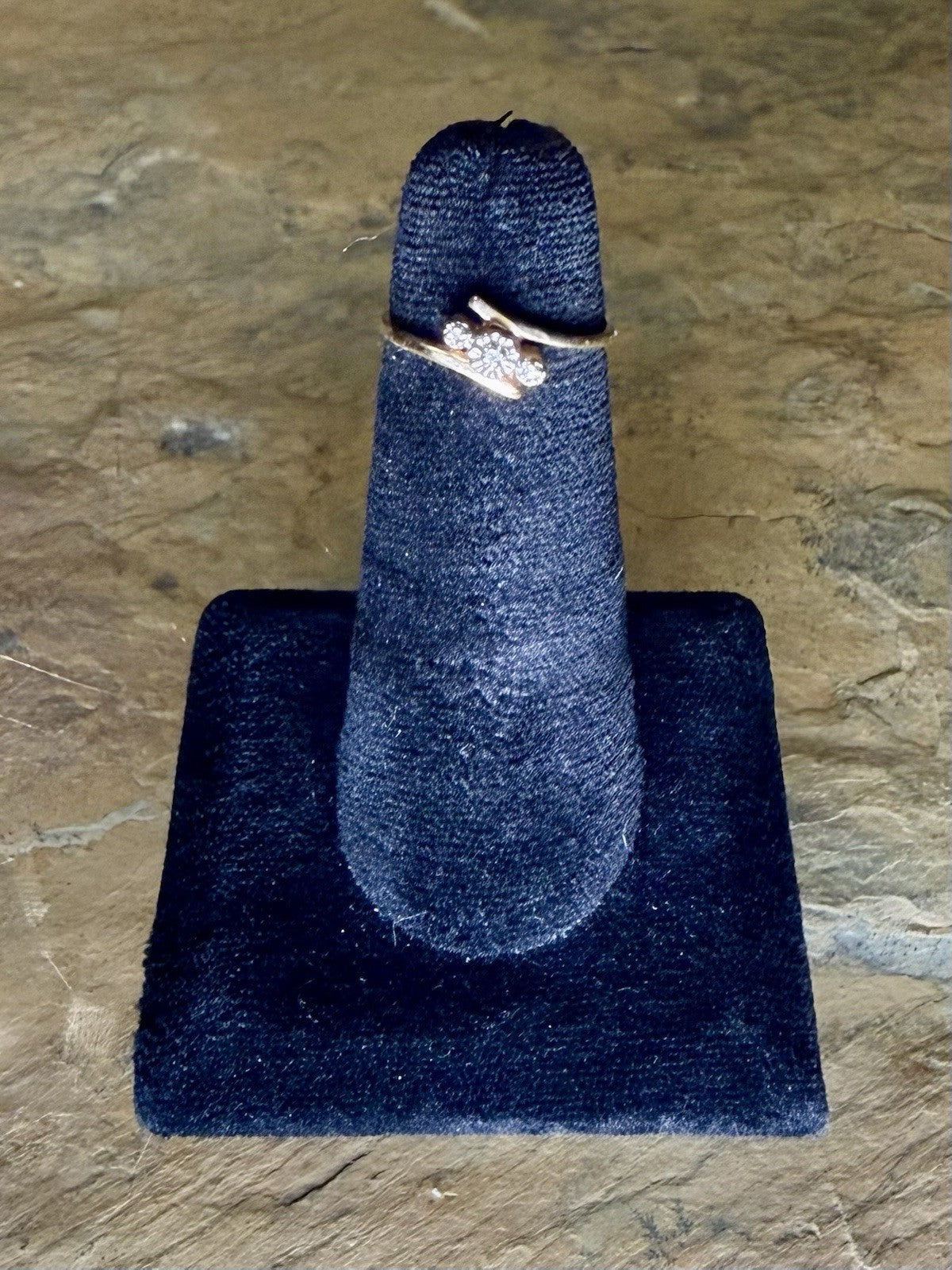 Vintage 0.06 (Ctw) Diamond Crossover Swirl Ring - 10K - Saw 5.5 (1.10g)