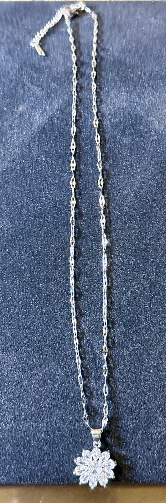 Snowflake Pendant and Necklace 