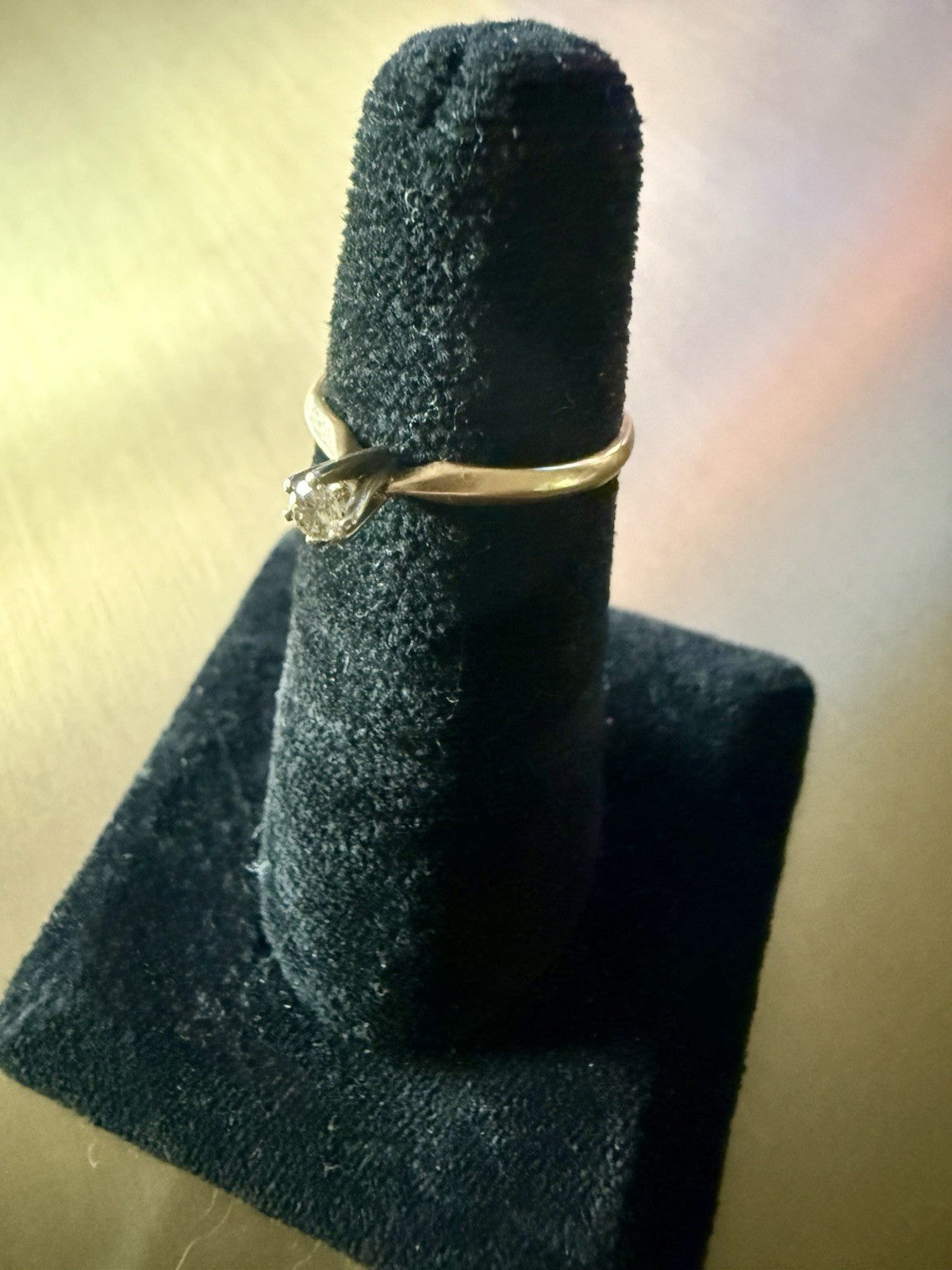 14K Diamond Solitaire Ring - Size 7 (1.73g)