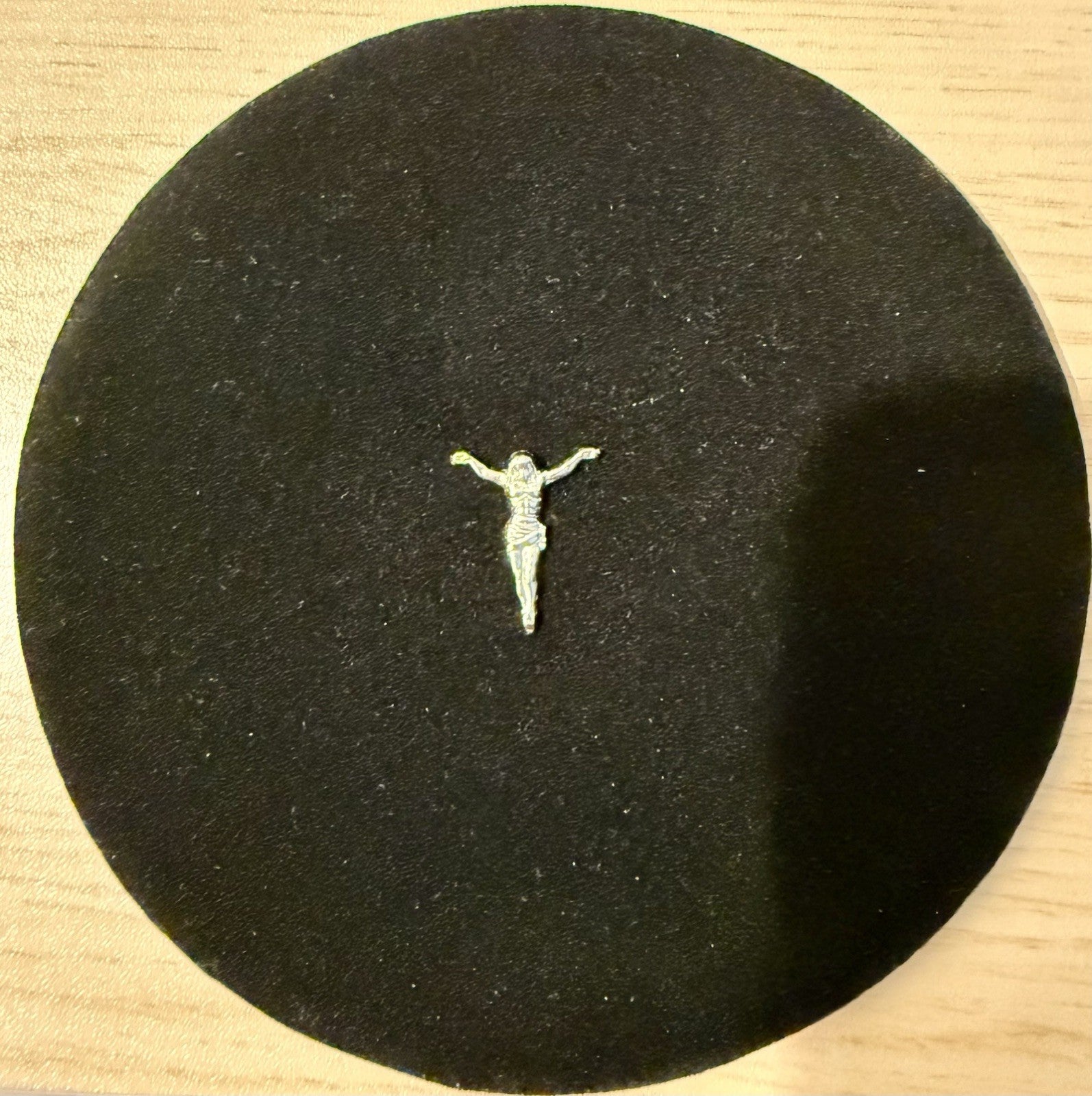 10K Gold Jesus Figure  (.18gms)