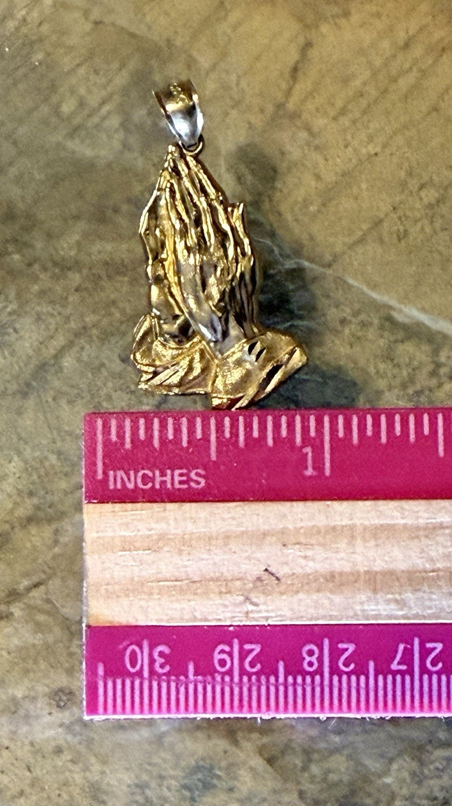 Real 10k Yellow Gold Praying Hand Charm Pendent Diamond Cut  Men Women- 2.29g