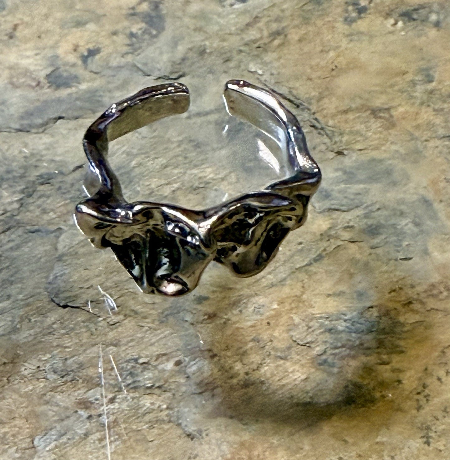 Silvertone Molten Ring- Size 5