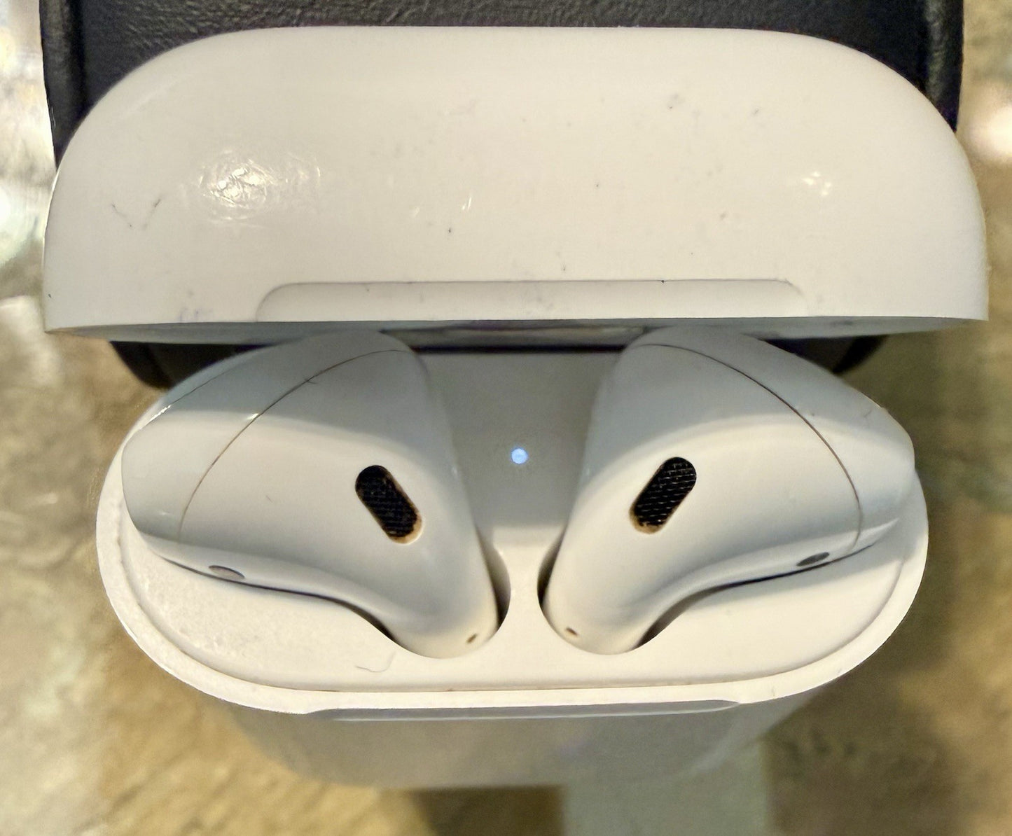 Apple AirPods 2nd Generation 