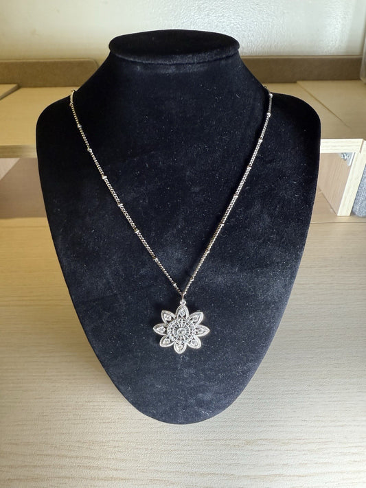 Silver-Toned Flowers Pendant Necklace