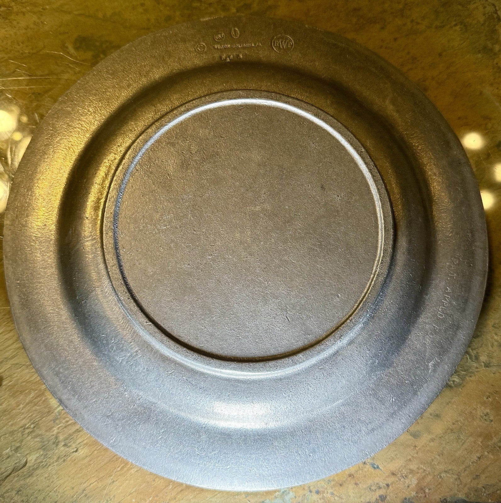 Vintage Wilton Pewter Plate "The Drafting of the Declaration of Independence" 