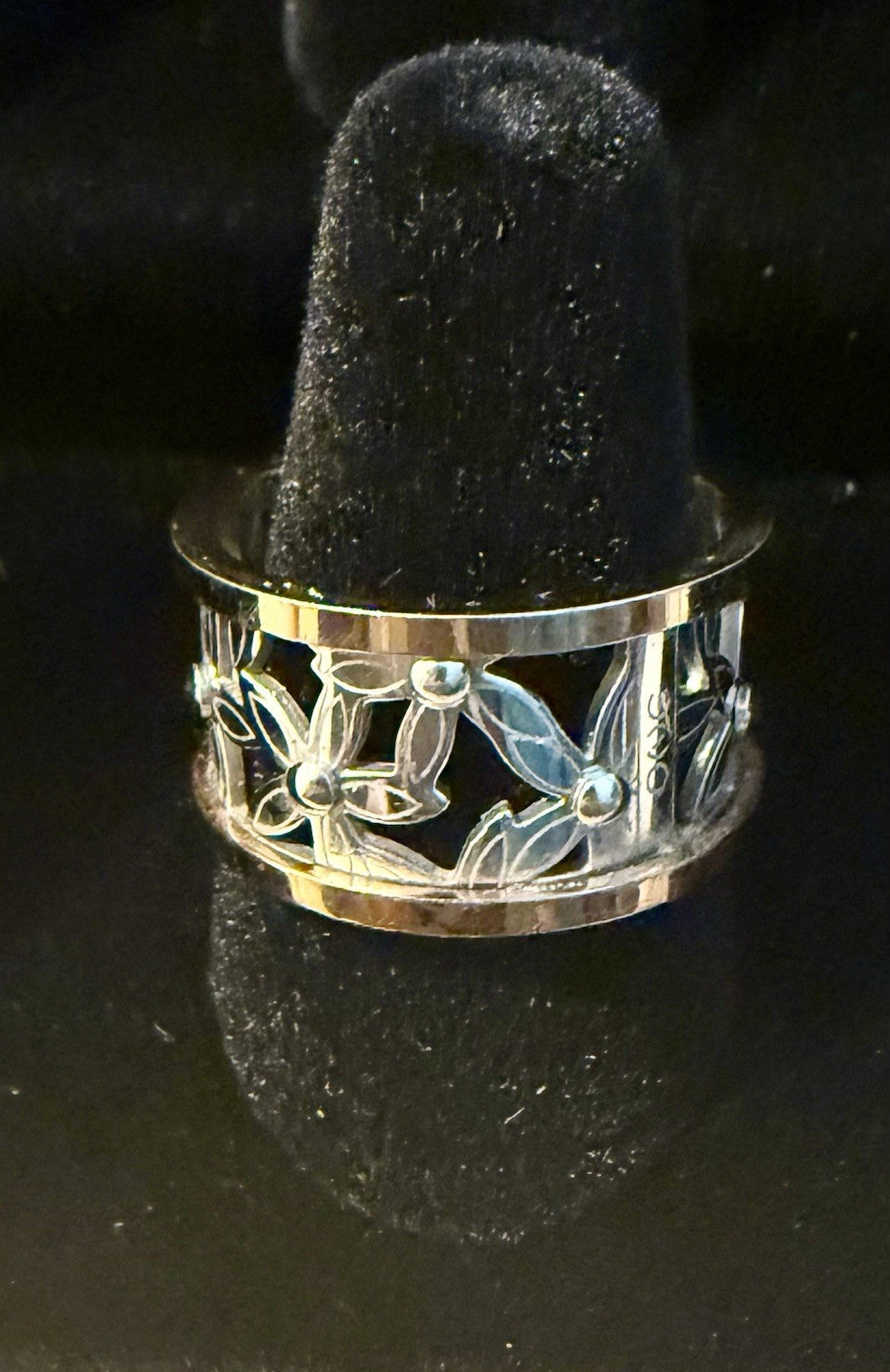 Silver and Gold Tone Ring - Size 9